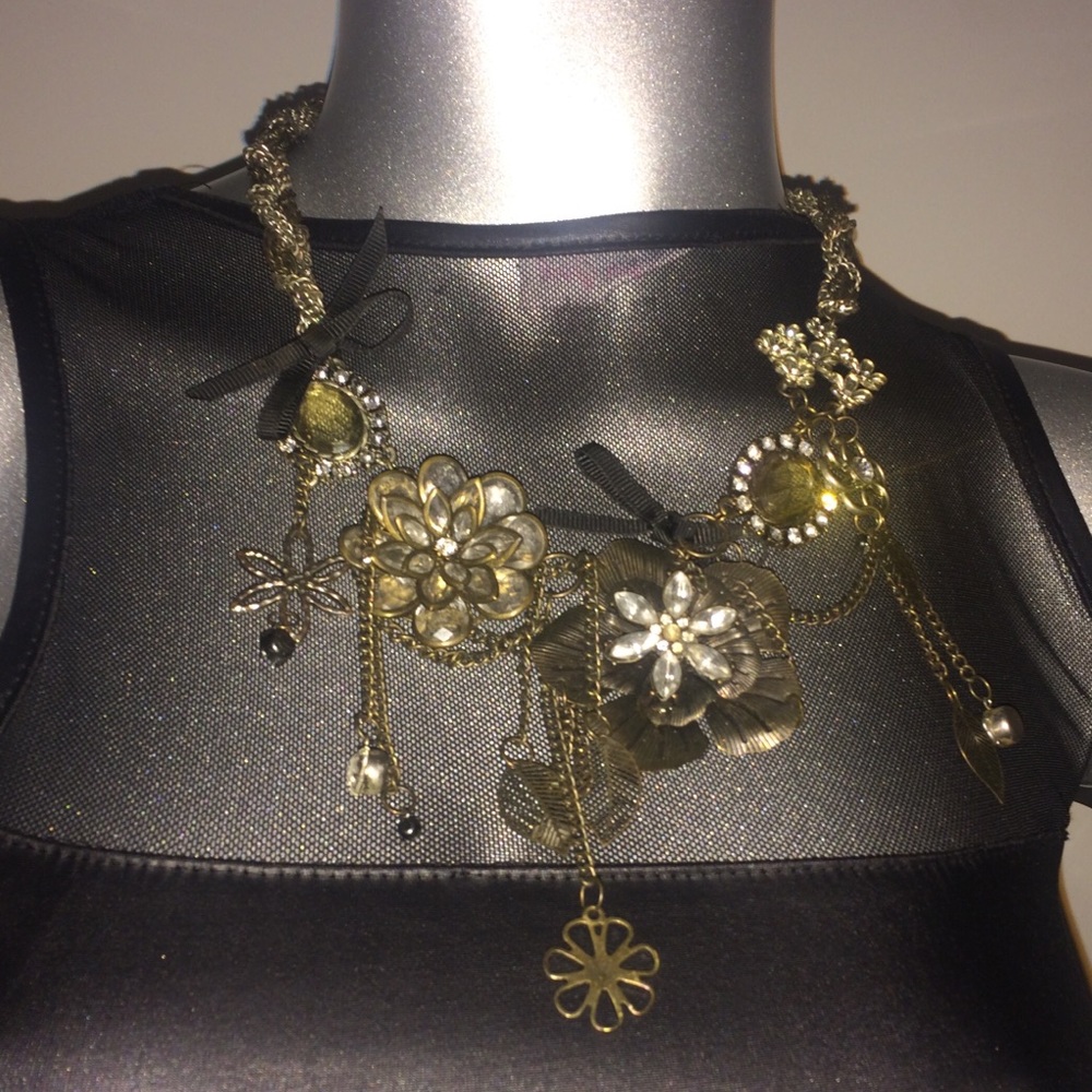 Tarnish Metal  Brand Junky Treasure Necklace
